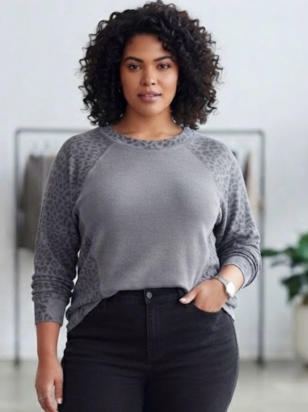 POL Grey Crewneck Sweater with Leopard-Print Raglan Sleeves